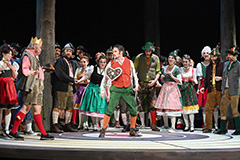 Markus Francke as Max